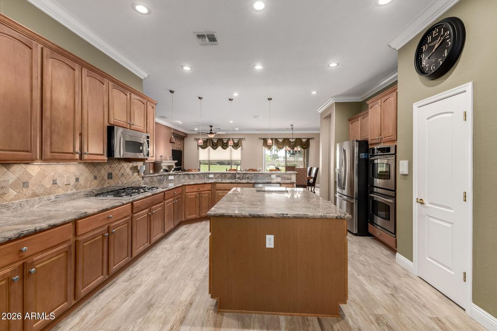 Image 15 of property listing at 12911 W SANTA YNEZ Drive, Sun City West, AZ 85375