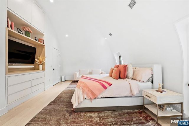 1101 Bloomfield Street B, Hoboken, NJ 07030