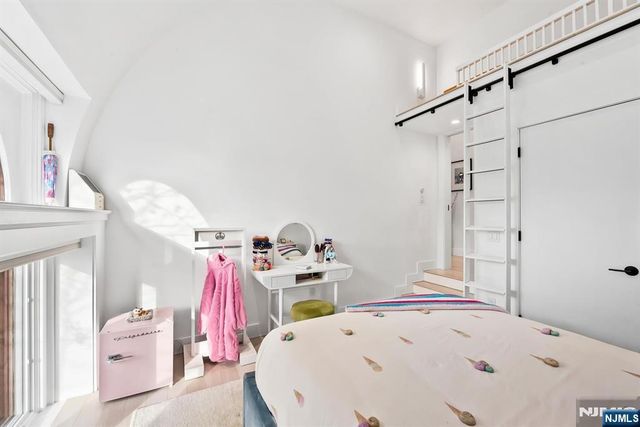 1101 Bloomfield Street B, Hoboken, NJ 07030