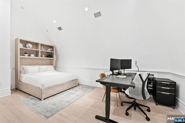 1101 Bloomfield Street B, Hoboken, NJ 07030