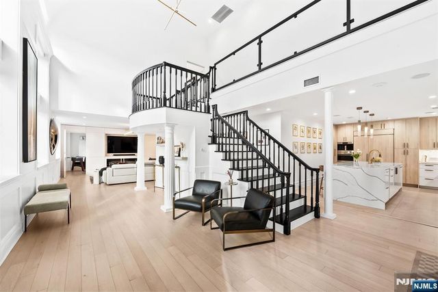 1101 Bloomfield Street B, Hoboken, NJ 07030