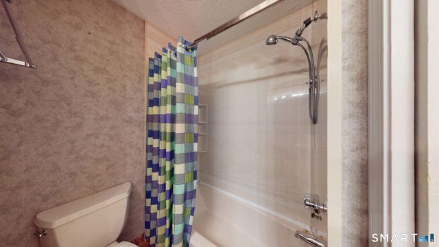 10 Thistle Way APT D, East Windsor, CT 06016