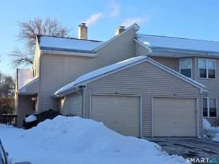 10 Thistle Way APT D, East Windsor, CT 06016