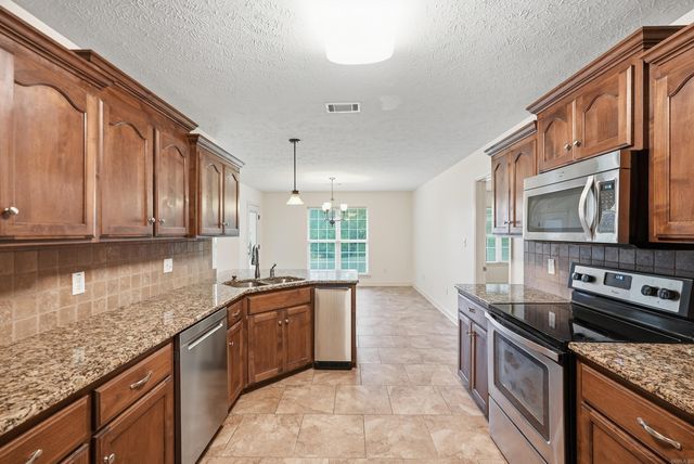 6 Cedar Knolls Loop, Greenbrier, AR 72058