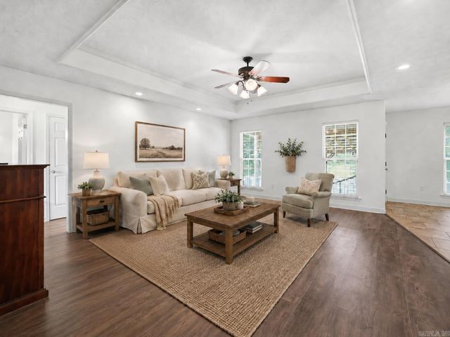 6 Cedar Knolls Loop, Greenbrier, AR 72058