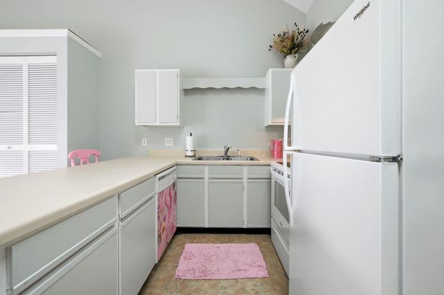 1851 Colony Dr Apt 5R, Myrtle Beach, SC 29575