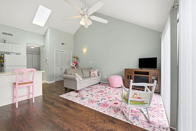 1851 Colony Dr Apt 5R, Myrtle Beach, SC 29575