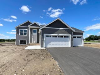 19929 English Avenue N, Forest Lake, MN 55025