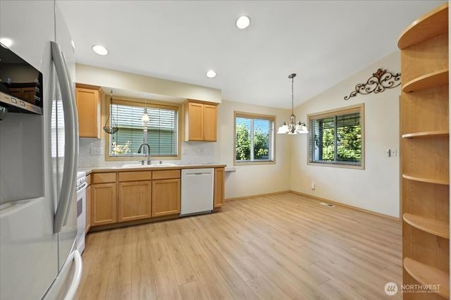 6200 73rd Avenue SE, Marysville, WA 98270