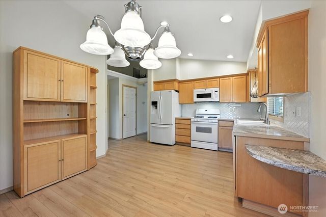 6200 73rd Avenue SE, Marysville, WA 98270