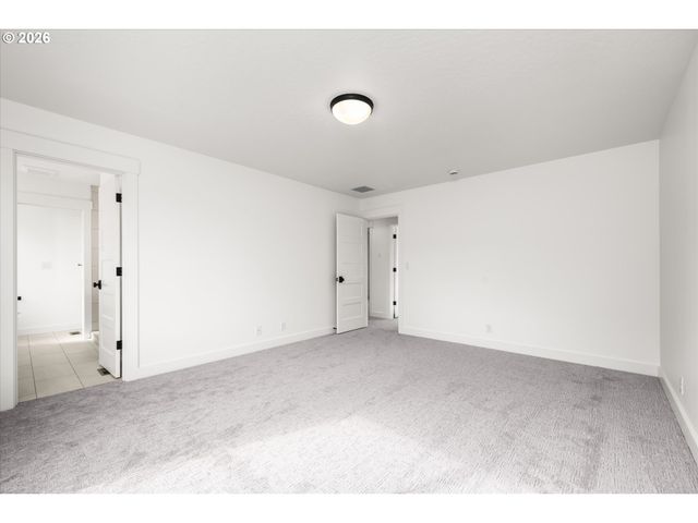 870 W 25TH Ave, Eugene, OR 97405