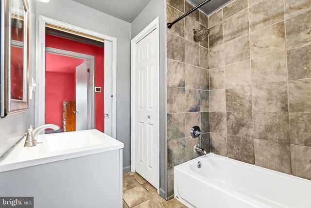 6156 RIPLEY RD, La Plata, MD 20646