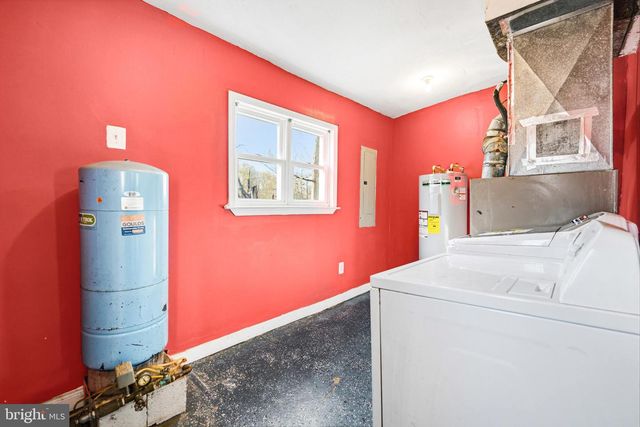 6156 RIPLEY RD, La Plata, MD 20646