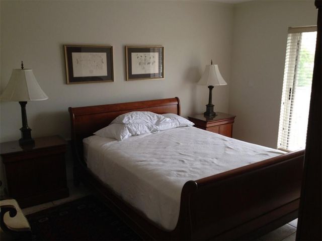 1 Alhambra Circle 407, Coral Gables, FL 33134