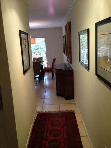 1 Alhambra Circle 407, Coral Gables, FL 33134