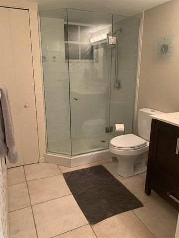 1 Alhambra Circle 407, Coral Gables, FL 33134