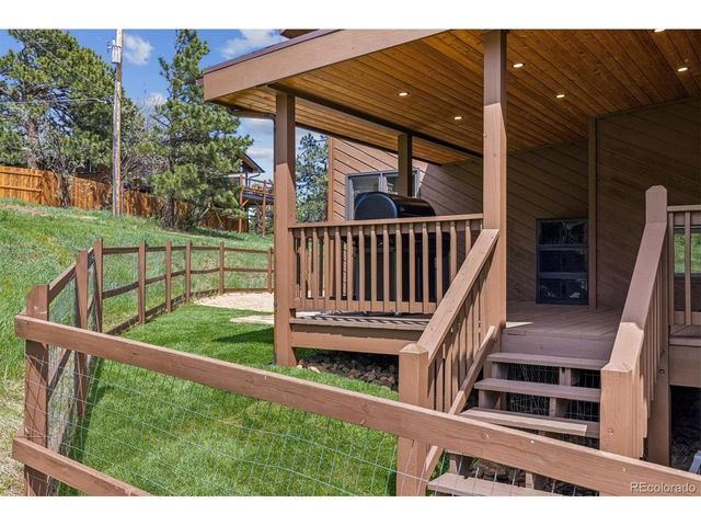 159 Dekker Dr, Golden, CO 80401
