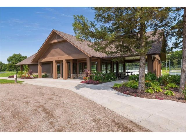 36 Deer Hills Drive, North Oaks, MN 55127