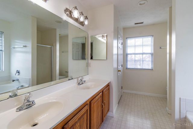 959 Weeping Willow Lane, Hamilton Twp, OH 45039