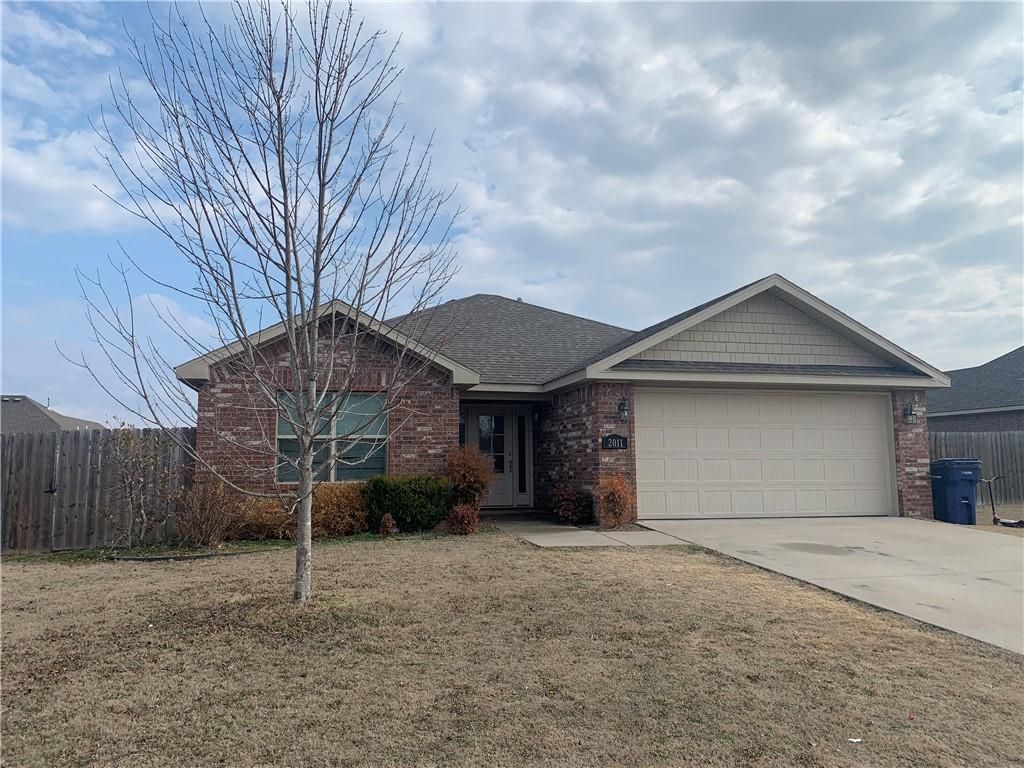 2011 N Carl Street, Siloam Springs, AR 72761