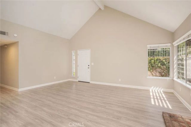 1934 Suntree Lane B, Simi Valley, CA 93063