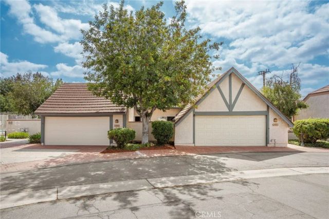 1934 Suntree Lane B, Simi Valley, CA 93063