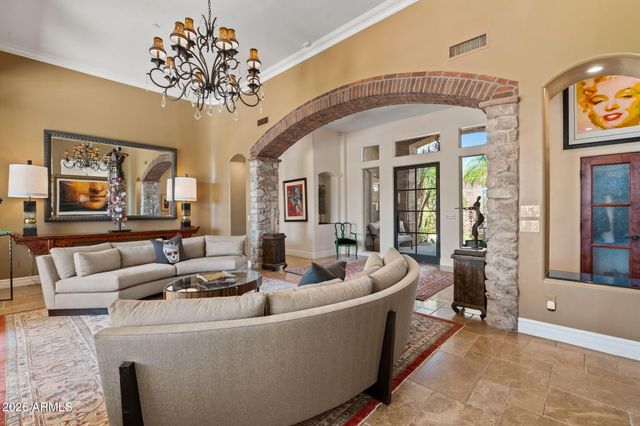 7999 E LA JUNTA Road, Scottsdale, AZ 85255