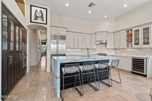 7999 E LA JUNTA Road, Scottsdale, AZ 85255