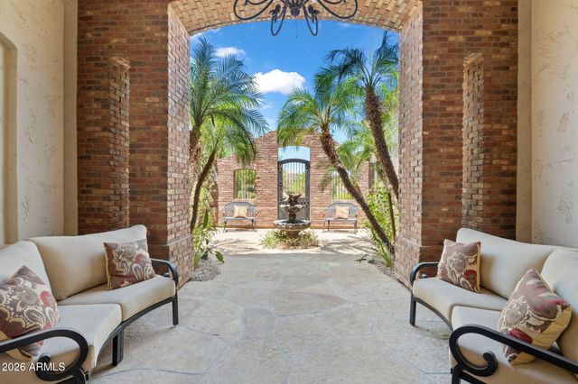 7999 E LA JUNTA Road, Scottsdale, AZ 85255