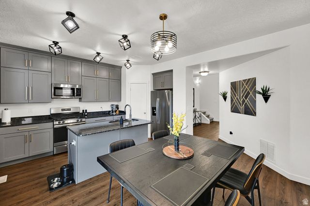 539 N 260 E, Vineyard, UT 84059