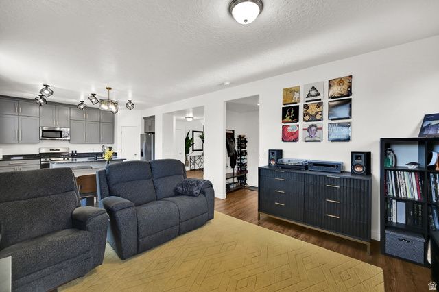 539 N 260 E, Vineyard, UT 84059