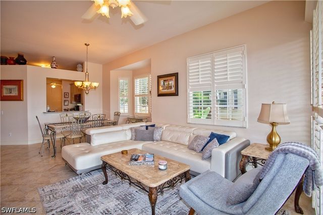 825 Bentwater CIR 101, Naples, FL 34108