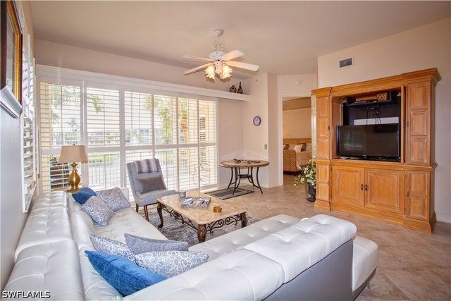 825 Bentwater CIR 101, Naples, FL 34108