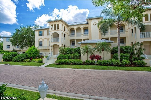 825 Bentwater CIR 101, Naples, FL 34108