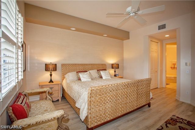 825 Bentwater CIR 101, Naples, FL 34108