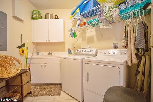 825 Bentwater CIR 101, Naples, FL 34108