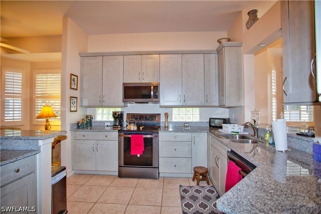 825 Bentwater CIR 101, Naples, FL 34108