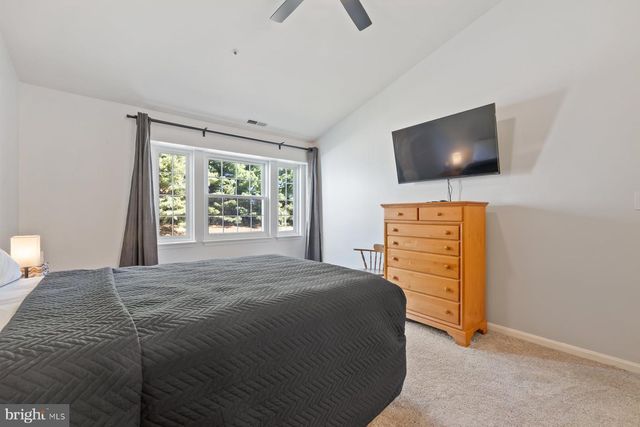 8330 MONTGOMERY RUN RD #J, Ellicott City, MD 21043