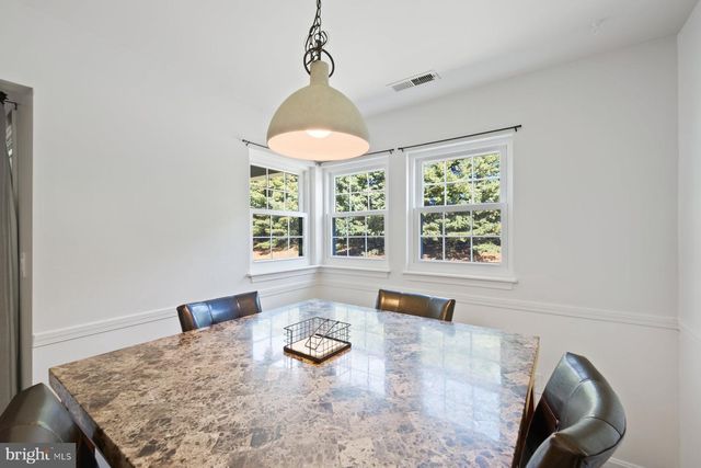 8330 MONTGOMERY RUN RD #J, Ellicott City, MD 21043