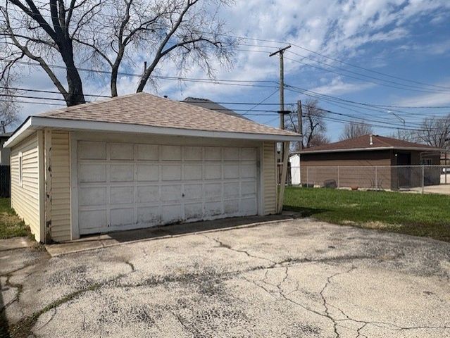10706 Oak Avenue, Chicago Ridge, IL 60415