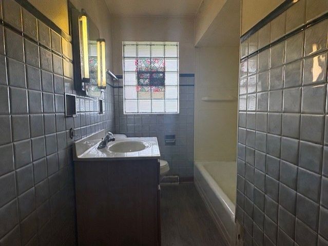 10706 Oak Avenue, Chicago Ridge, IL 60415