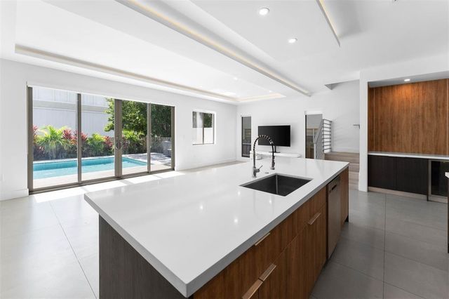 828 SW 30TH Street, Fort Lauderdale, FL 33315