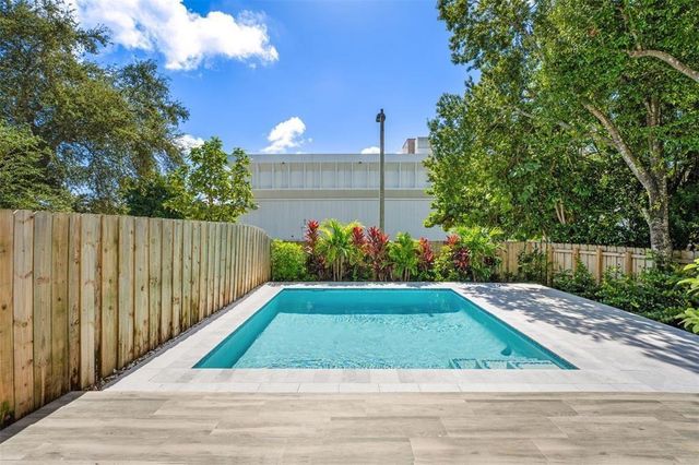 828 SW 30TH Street, Fort Lauderdale, FL 33315