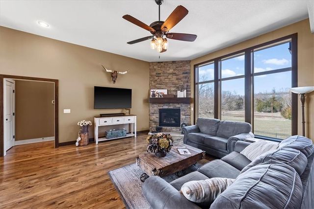 29160 W 119th Street, Olathe, KS 66061