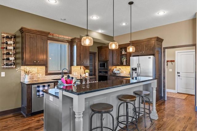 29160 W 119th Street, Olathe, KS 66061