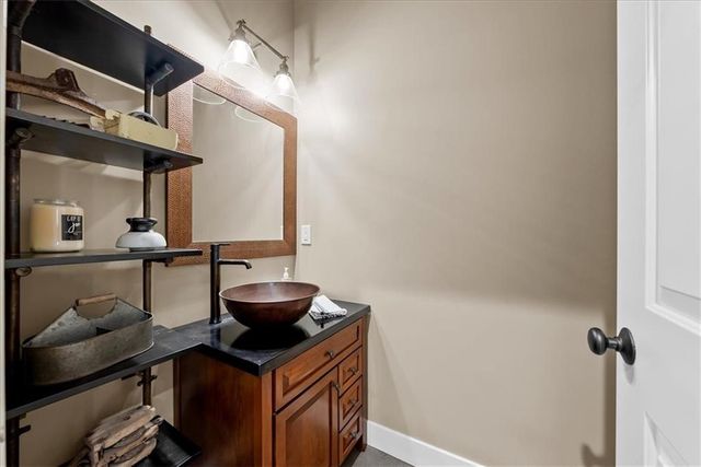 29160 W 119th Street, Olathe, KS 66061