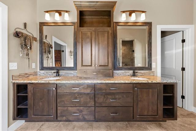 29160 W 119th Street, Olathe, KS 66061