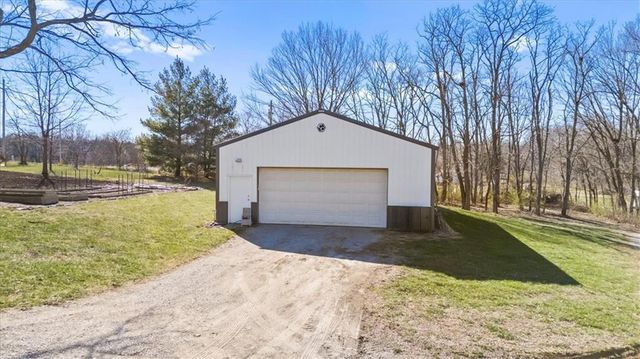 29160 W 119th Street, Olathe, KS 66061