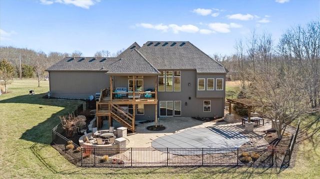 29160 W 119th Street, Olathe, KS 66061