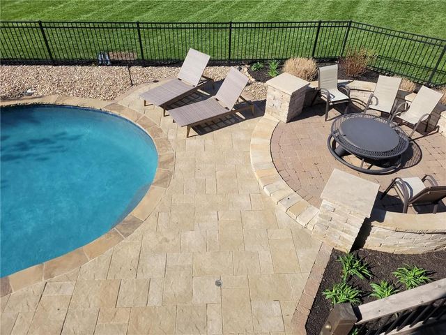 29160 W 119th Street, Olathe, KS 66061